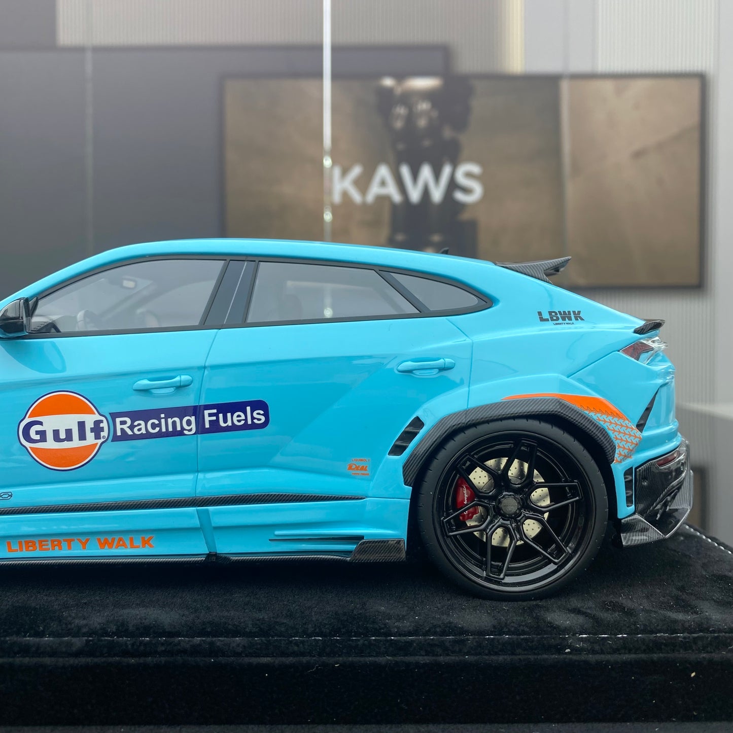 IVY Merit 1/18 Lamborghini URUS modified version resin sealed simulation car model ornaments