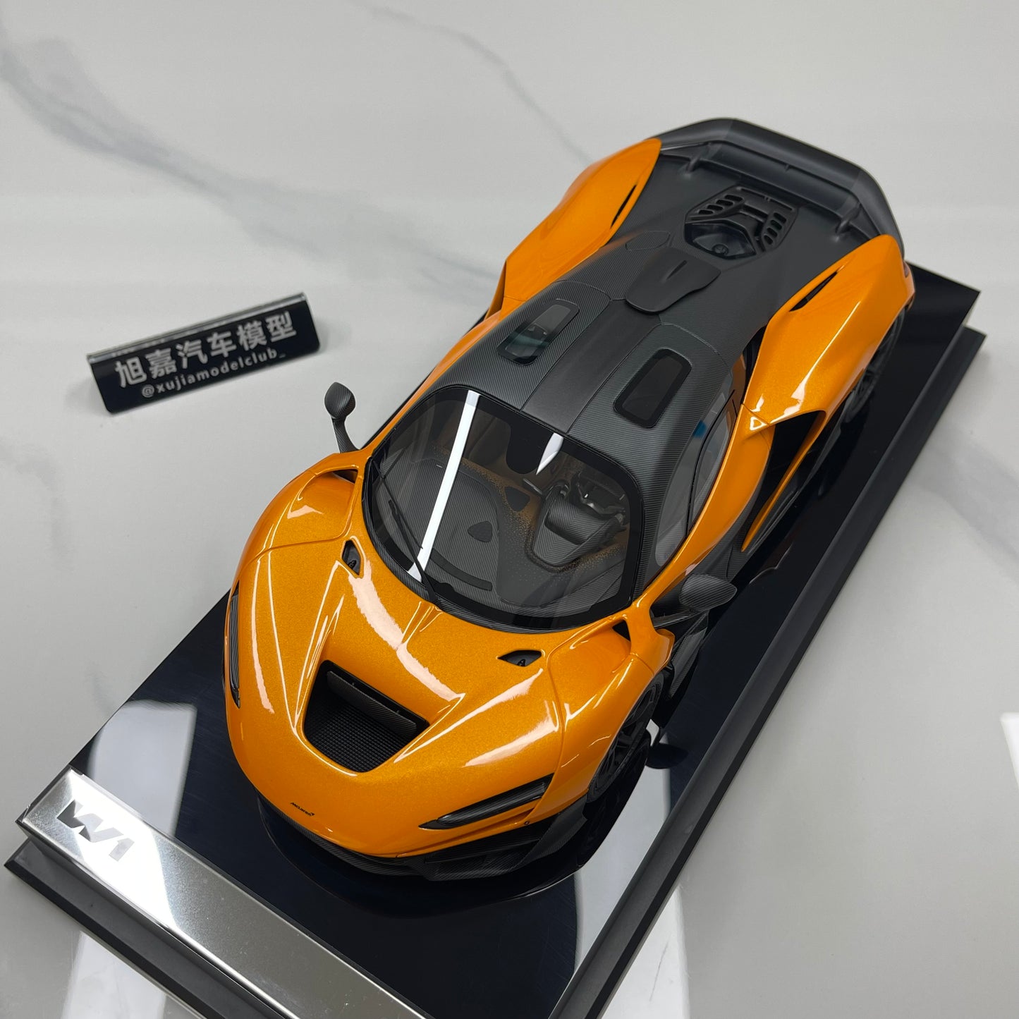 Amalgam 1:18 McLaren W1 (Orange) M6350-SC1