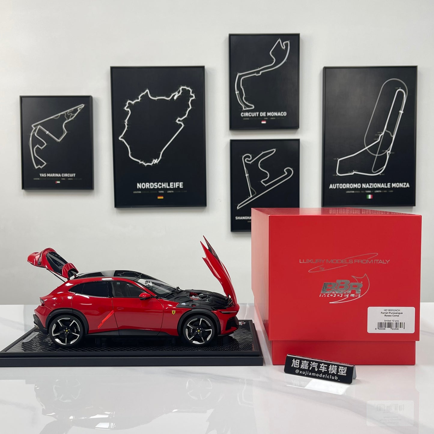 BBR 1/18 Ferrari Purosangue Black Top Carbon Fiber Base Standard Red HE180052ACH