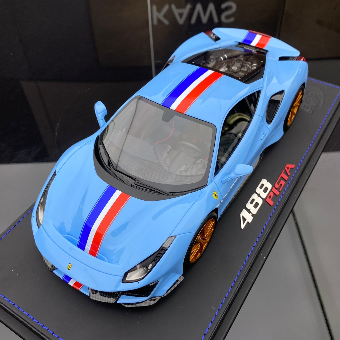 BBR 1/18 Ferrari 488 pista Hong Kong purple limited edition car model ornament