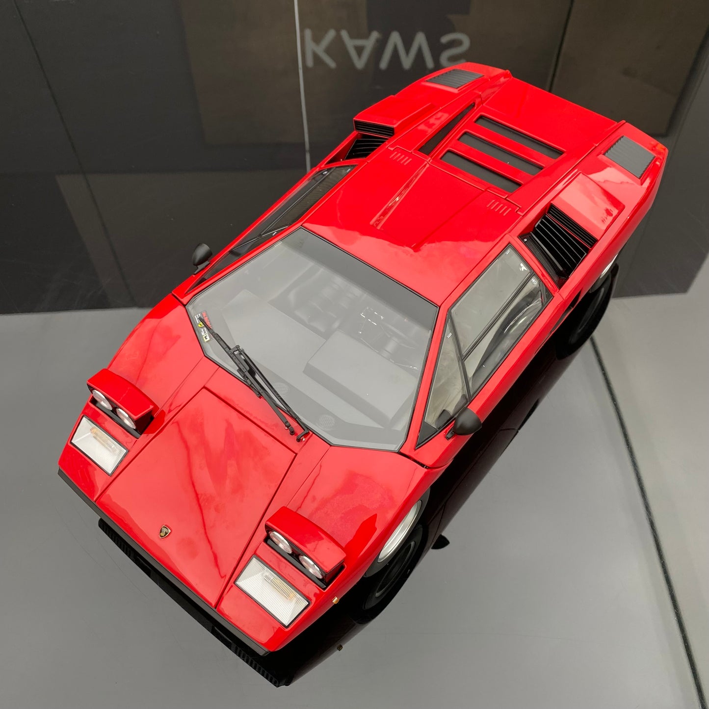Lamborghini Countach LP400 rojo, modelo de coche de aleación Kyosho a escala 1/12