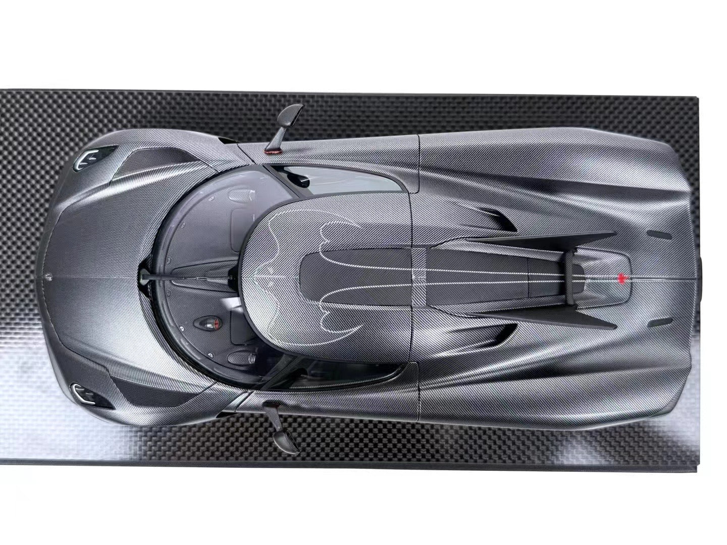 Frontiart 1/18 Koenigsegg Jesko Absolute Edition Carbon Simulation Car Model Ornaments
