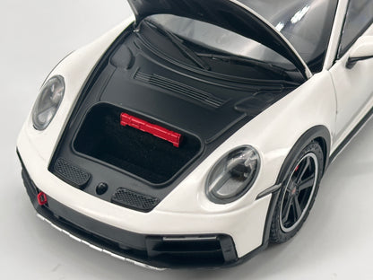 MINICHAMPS 1/18 Porsche 911 DAKAR White Alloy Car Model