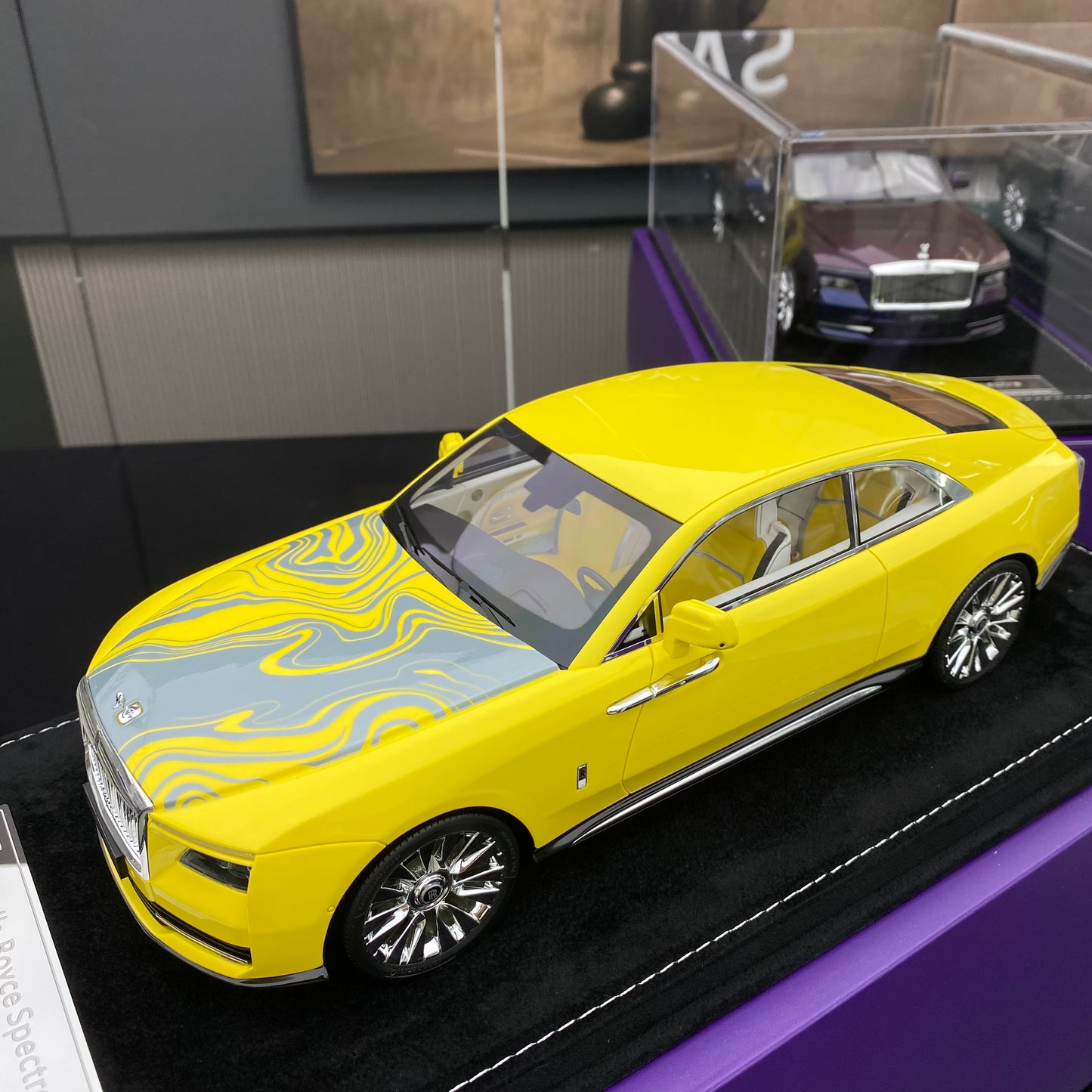 HH MODEL 1/18 Rolls Royce Shining limited edition car model
