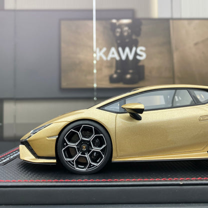 Lamborghini Huracan LP640-2 Tecnica Sunburst Gold Edición Limitada a escala 1/18