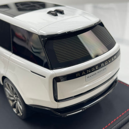BBA MODEL 1/18 Land Rover Range Rover SVAutobiography Long Wheelbase — White Resin Model Car