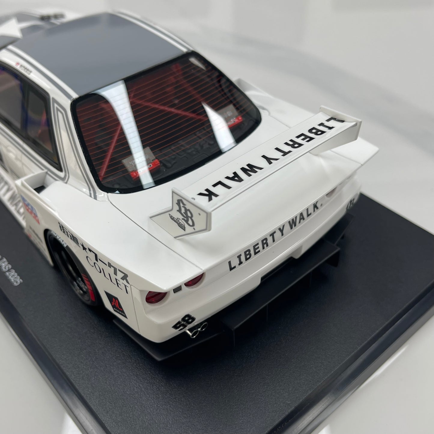TOPSPEED 1/18 Nissan GT-R R32 Kaido Works TAS 2025 White TS0695