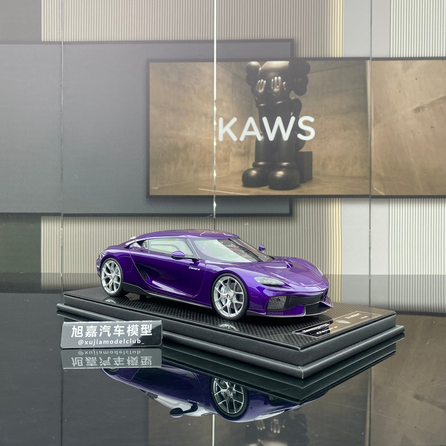 FRONTIART 1/18 Koenigsegg Gemera Purple Limited Edition Car Model Ornaments