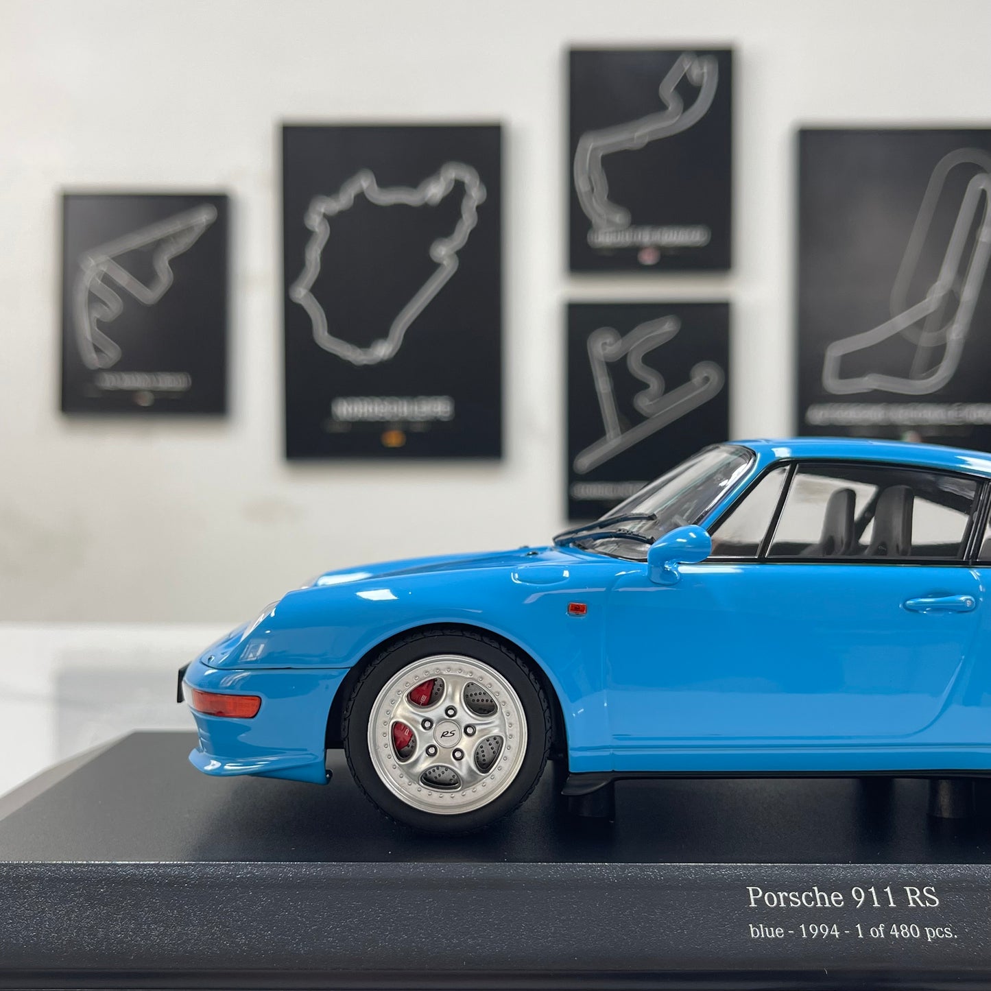 MINICHAMPS 1/18 Porsche 911 RS (993) - 1994 Blue 155061121