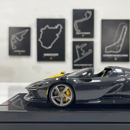 MR 1/18 Ferrari Icona Daytona SP3 Special Edition - Modena Yellow (FE036SE6)