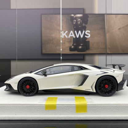 MAKE UP 1/18 Lamborghini Aventador LP750-4 SV limited edition car model