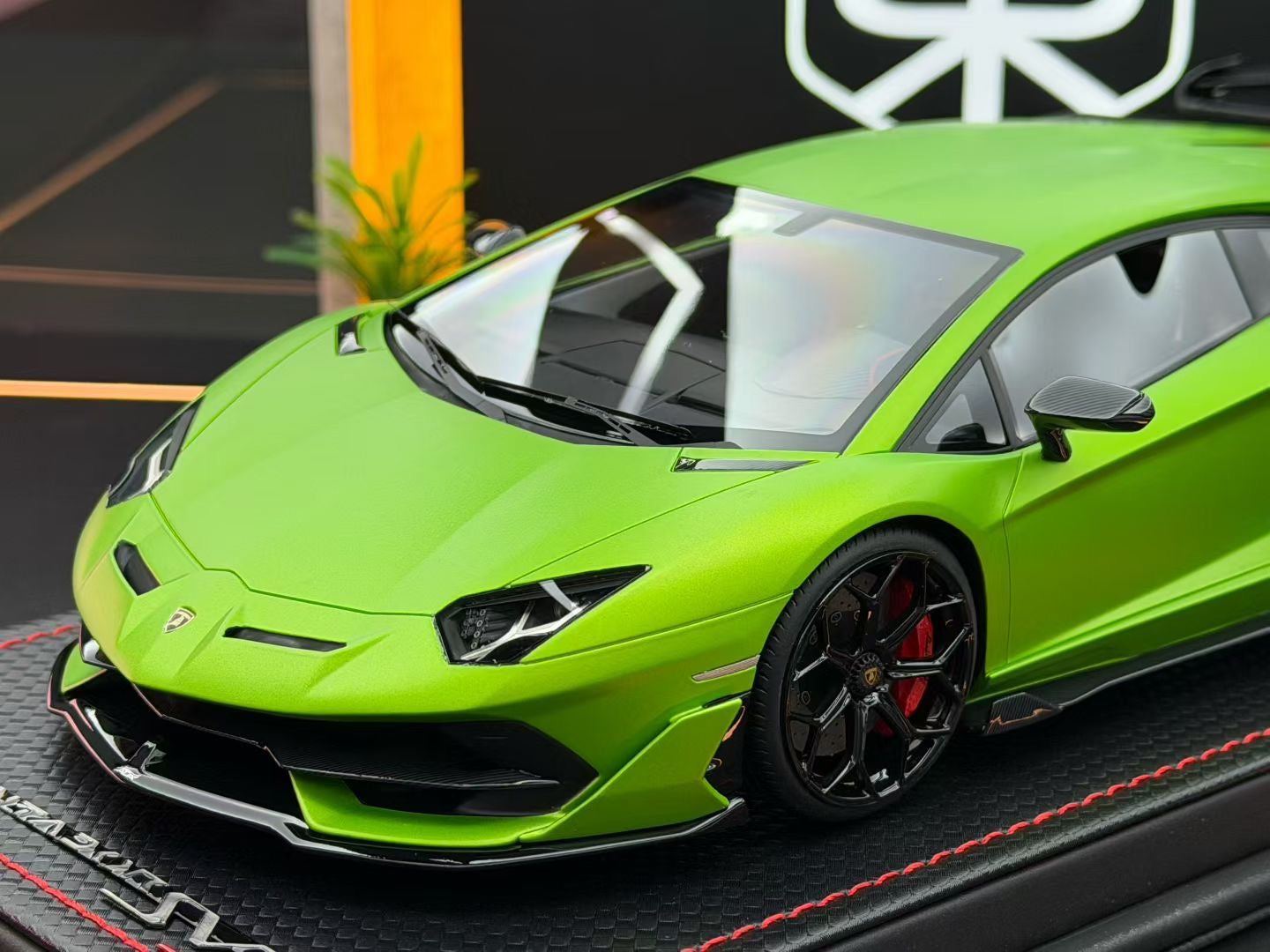 MR 1:18 Lamborghini Aventador SVJ Verde Alceo 98/99  DDJ097
