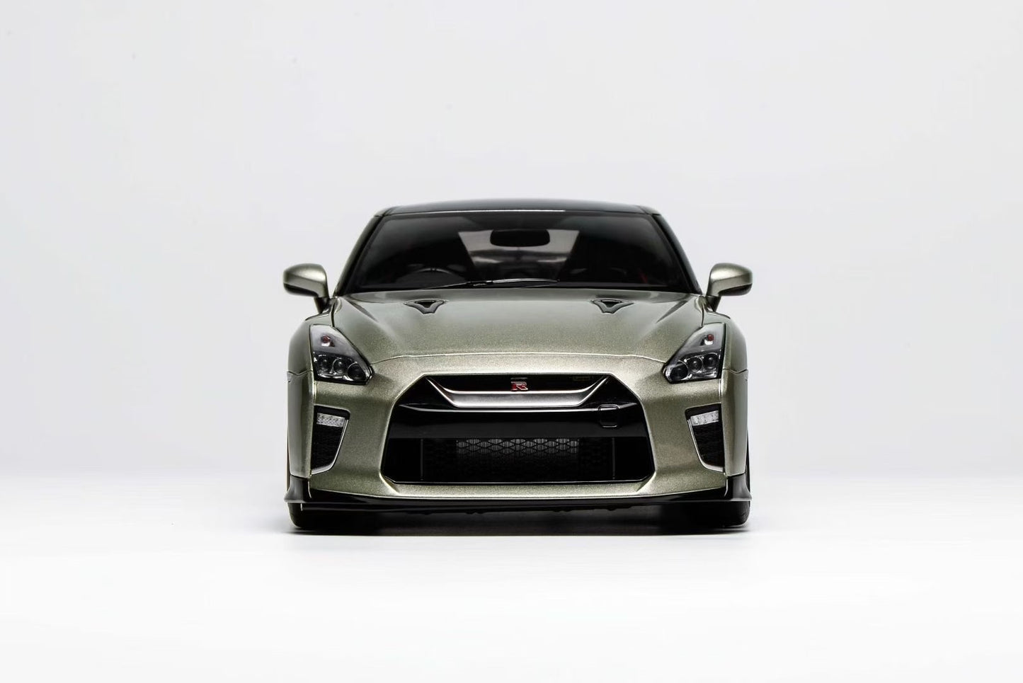 MH 1/18 Nissan GTR R35 Alloy Simulation Car Model