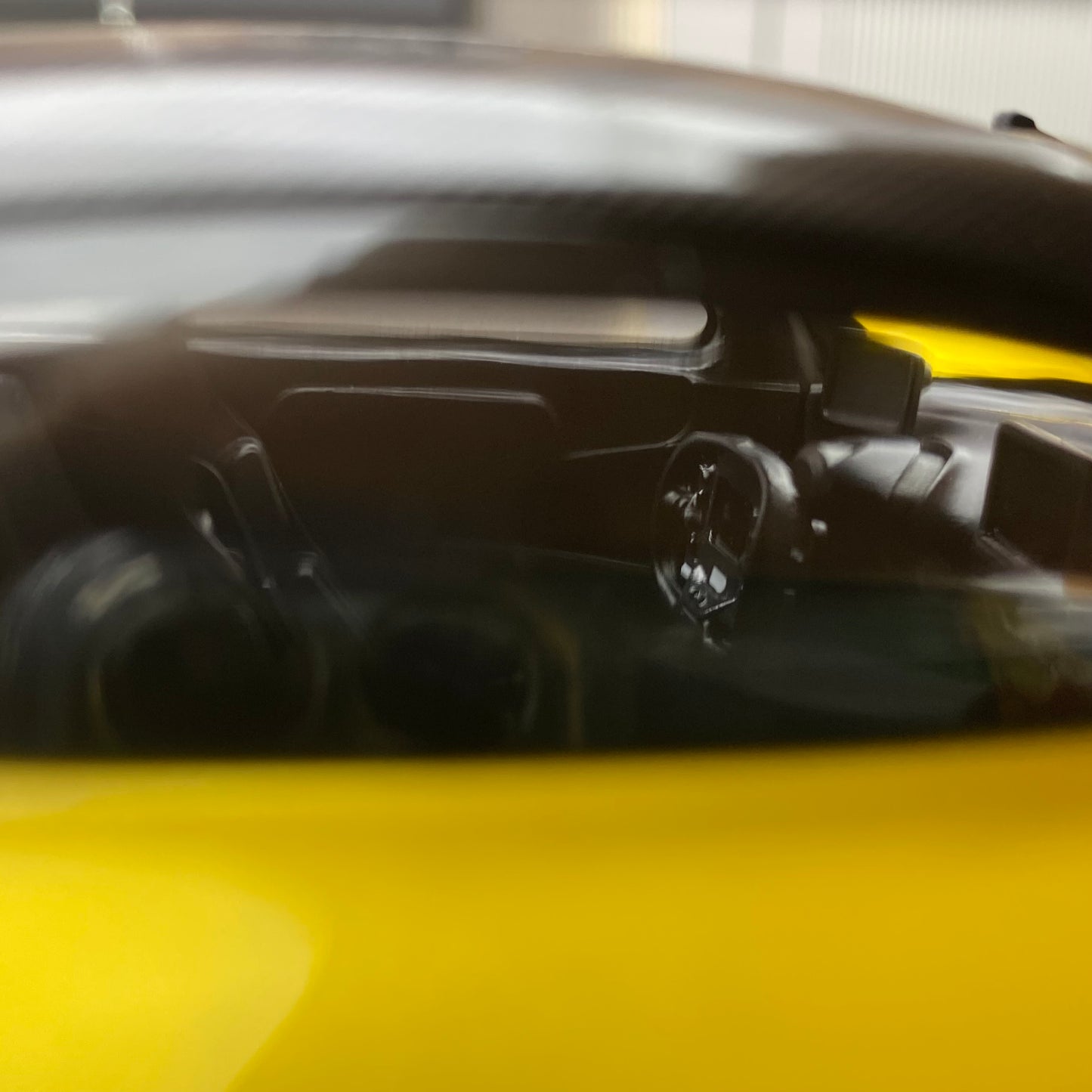 Topspeed 1/18 Aston Martin Valkyrie Sunburst simulation car model ornament