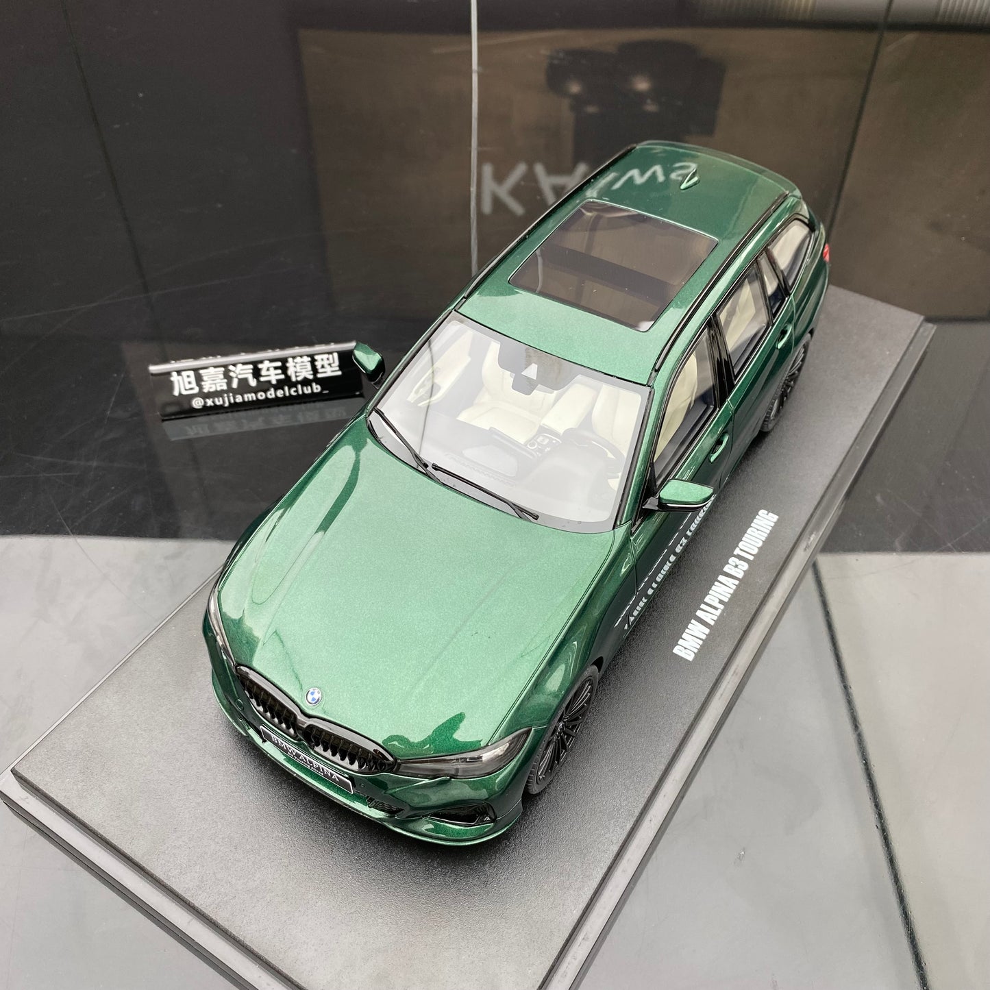 BMW Alpina B3 Touring Green, modelo de simulación GT Spirit 1/18
