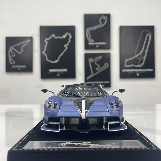 HH Model 1/18 Pagani Huayra – Matte Blue & Carbon Black (HH663)