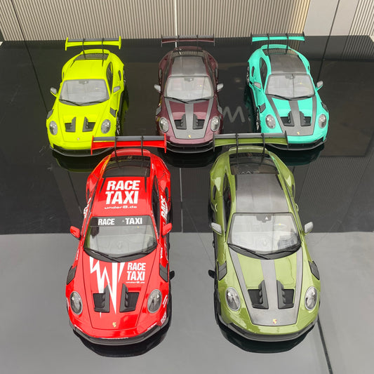 MINICHAMPS 1/18 Porsche 911 992 GT3RS Simulación de coche de aleación Colección Precio 1389-1428 yuanes