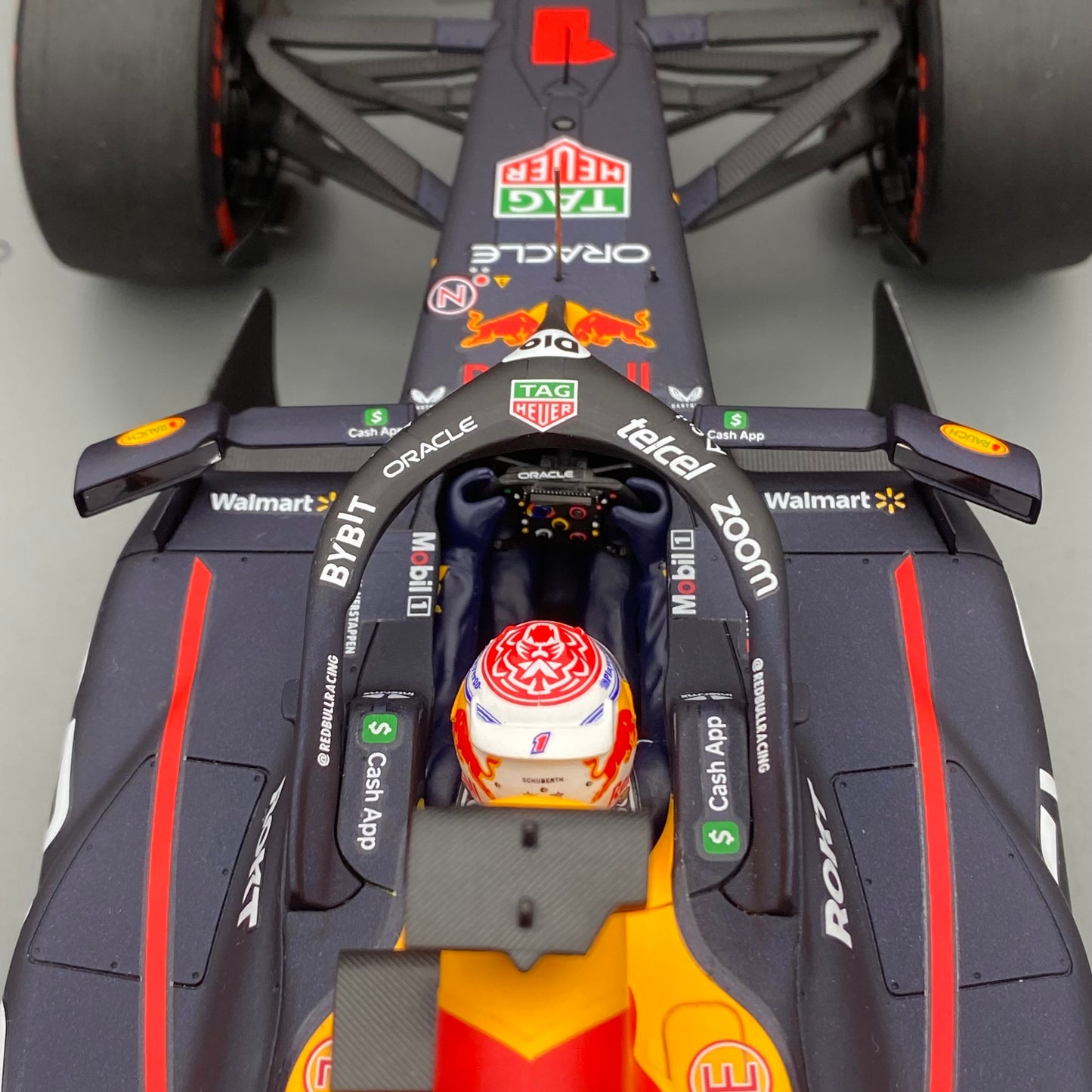 SPARK 1/18 Oracle F1 Team RB19 2023 Spanish Grand Prix Victory No. 1 Verstappen 40 career wins Red Bull Limited Edition car model