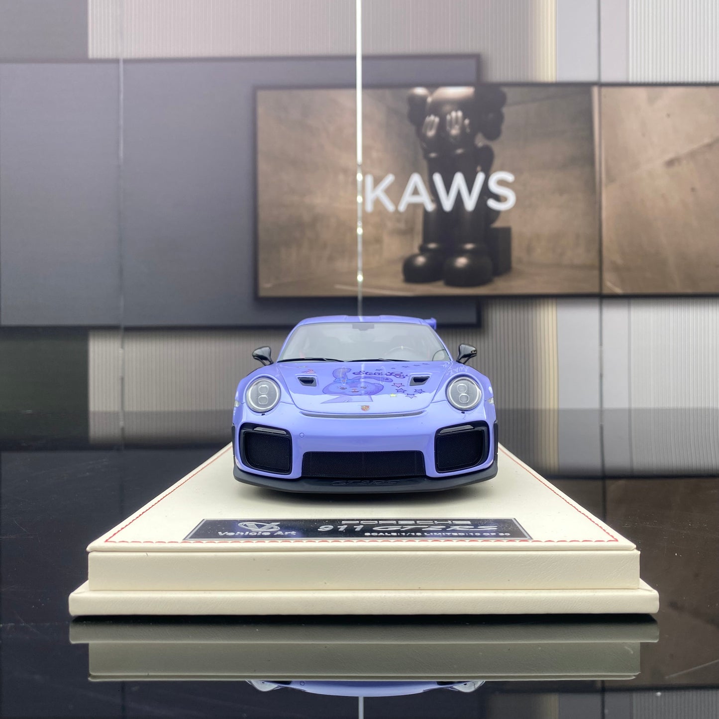 Vehículo Art1/18 Porsche 911 GT2RS Weissach Modelo de paquete