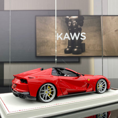 RUNNER 1/18 Ferrari 812 GTS resin sealed car model gift