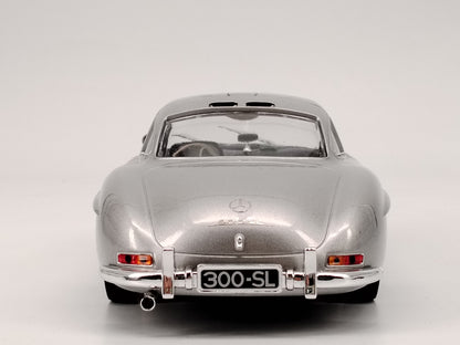 MINICHAMPS 1/18 Mercedes Benz 300SL alloy car model