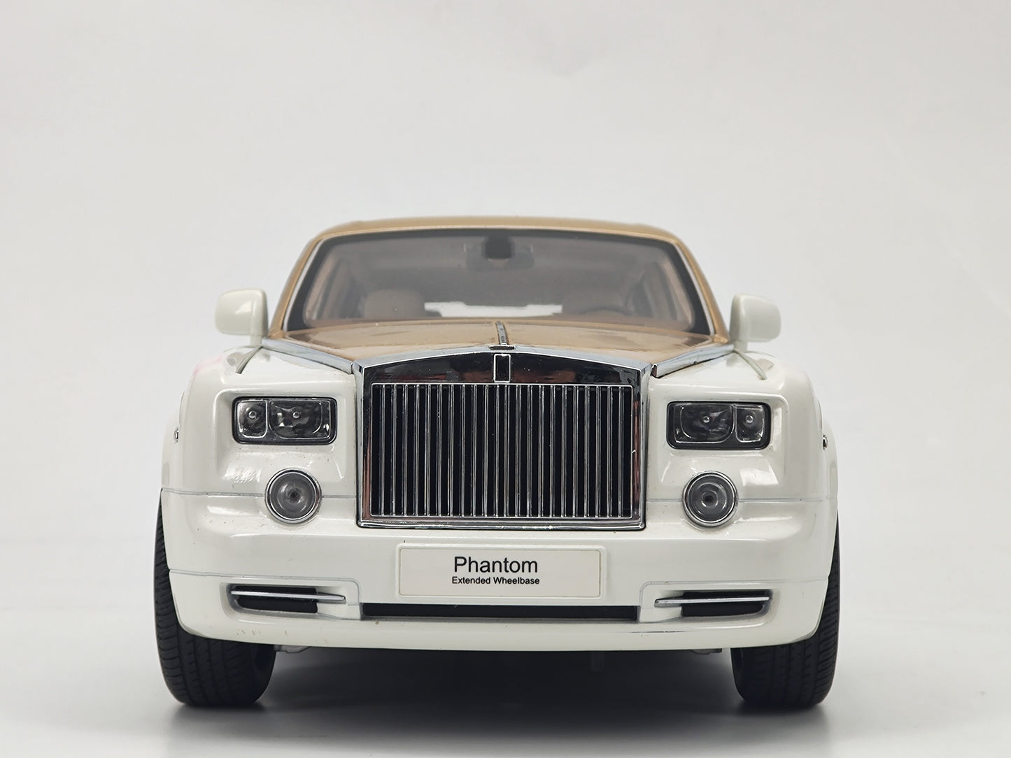 Kyosho 1/18 Rolls-Royce Phantom Peninsula Green Alloy Model Car