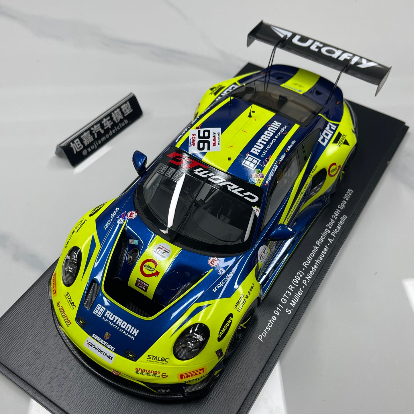 Spark 1/18 Porsche 911 (992) GT3 R – 2025 Spa 24 Hours Runner-up (Green Livery) – 18SB081