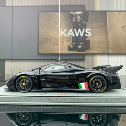 BBR 1/18 Pagani Huayra R gloss black/Italian flag limited edition car model