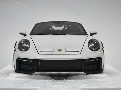 MINICHAMPS 1/18 Porsche 911 DAKAR Gray Alloy Car Model