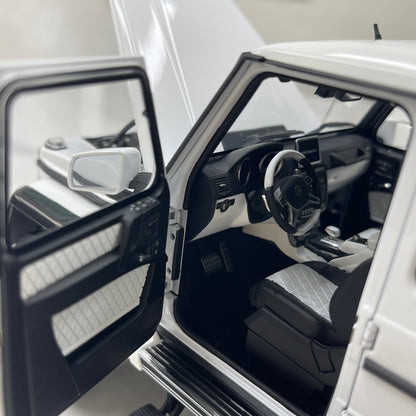Almost Real 1/18 Mercedes-Benz G 650 Landaulet – Metallic White (820213)