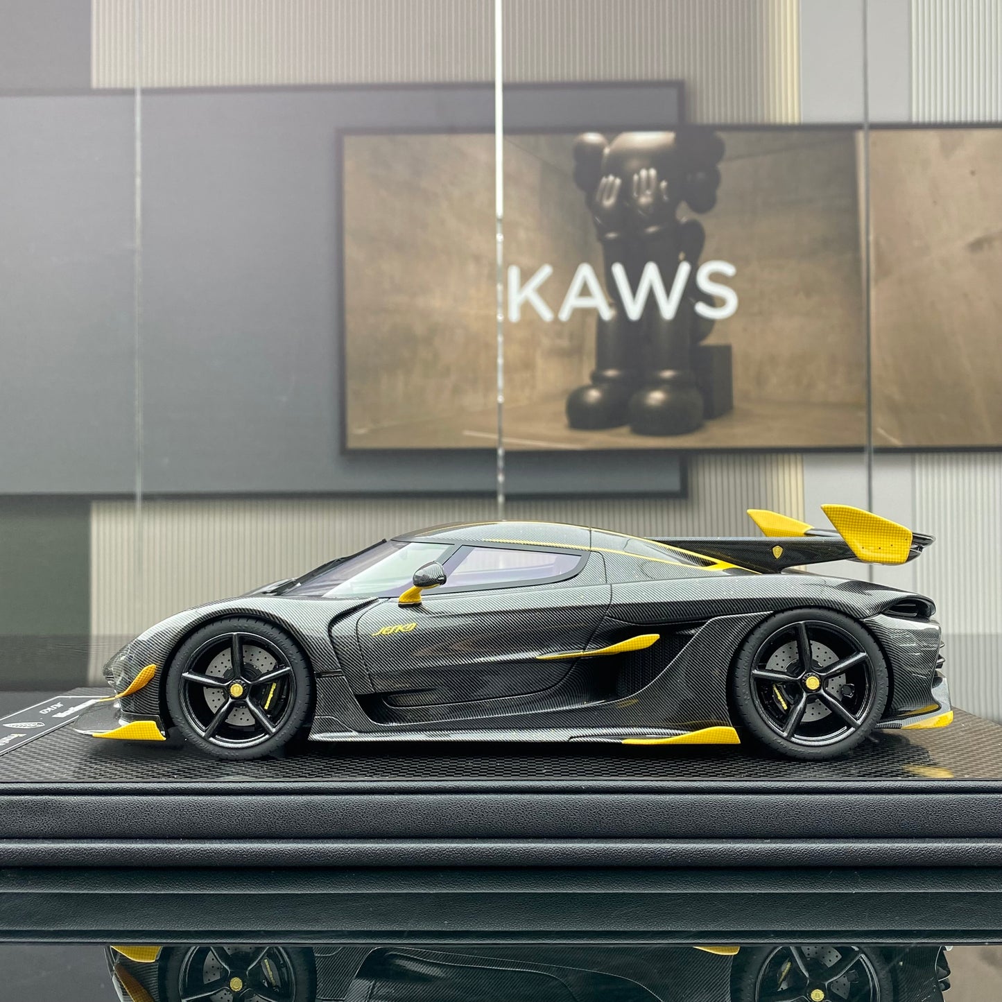 FRONTIART 1/18 Koenigsegg Jesko carbon gold simulated high-end car model