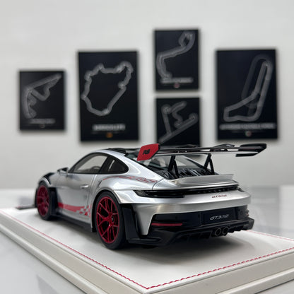 GH MODEL 1/18 Porsche 992 GT3RS Red Seals/GT Silver Limited Edition Model Car