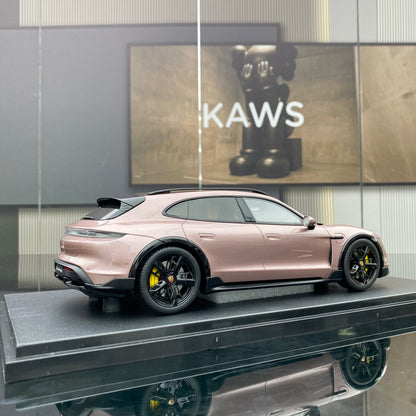 GT Spirit 1/18 Porsche Taycan Turbo S Cross Turismo simulation model