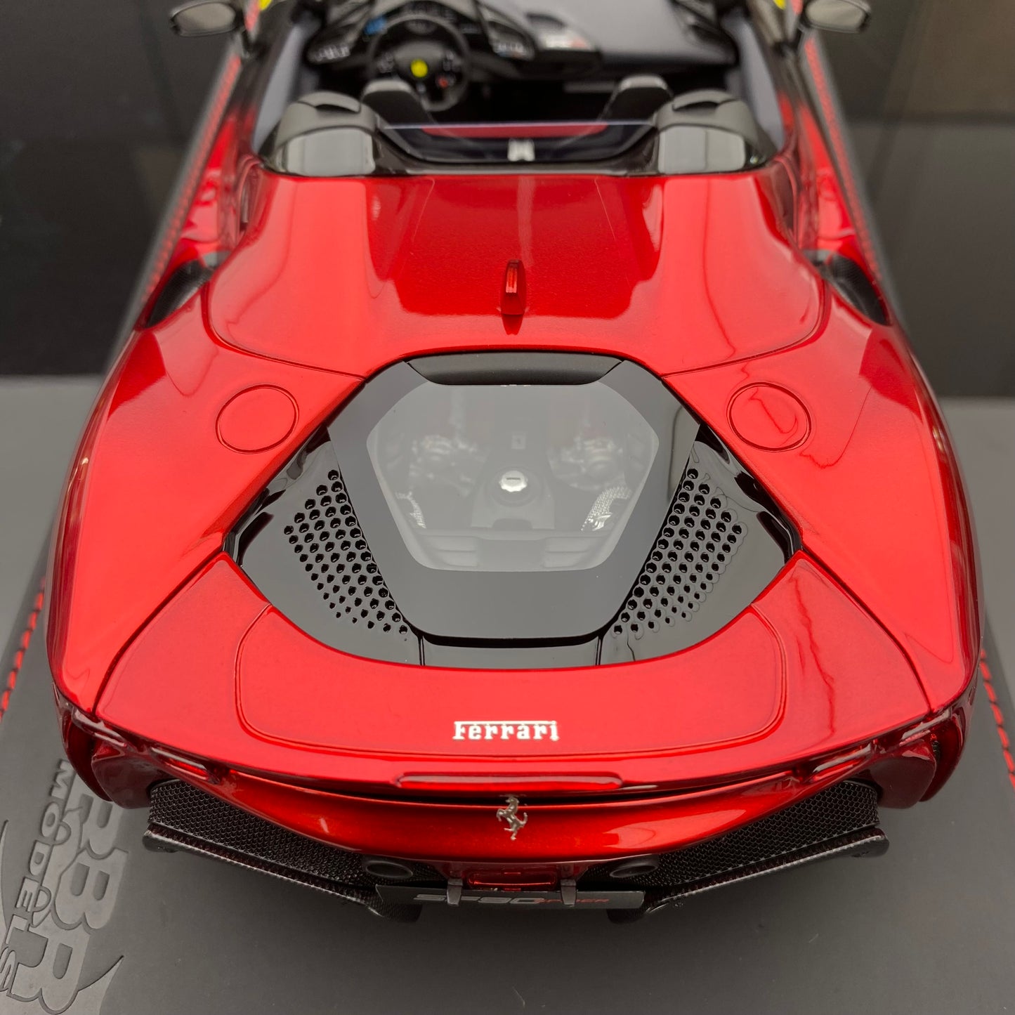 Ferrari SF90 Ferrari Spider, edición limitada, modelo de coche de resina simulada, regalo, escala 1/18, BBR
