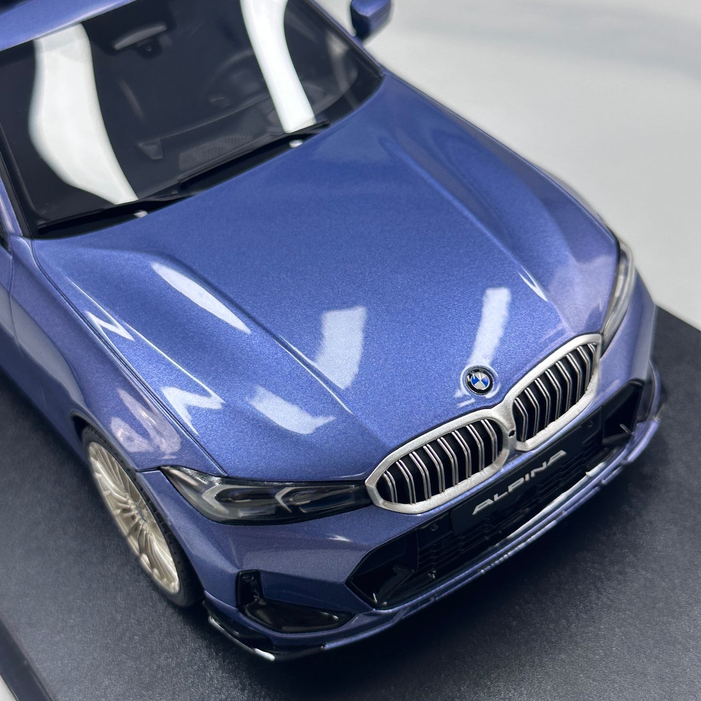 GT Spirit 1/18 Alpina B3 GT SALOON Blue GT543
