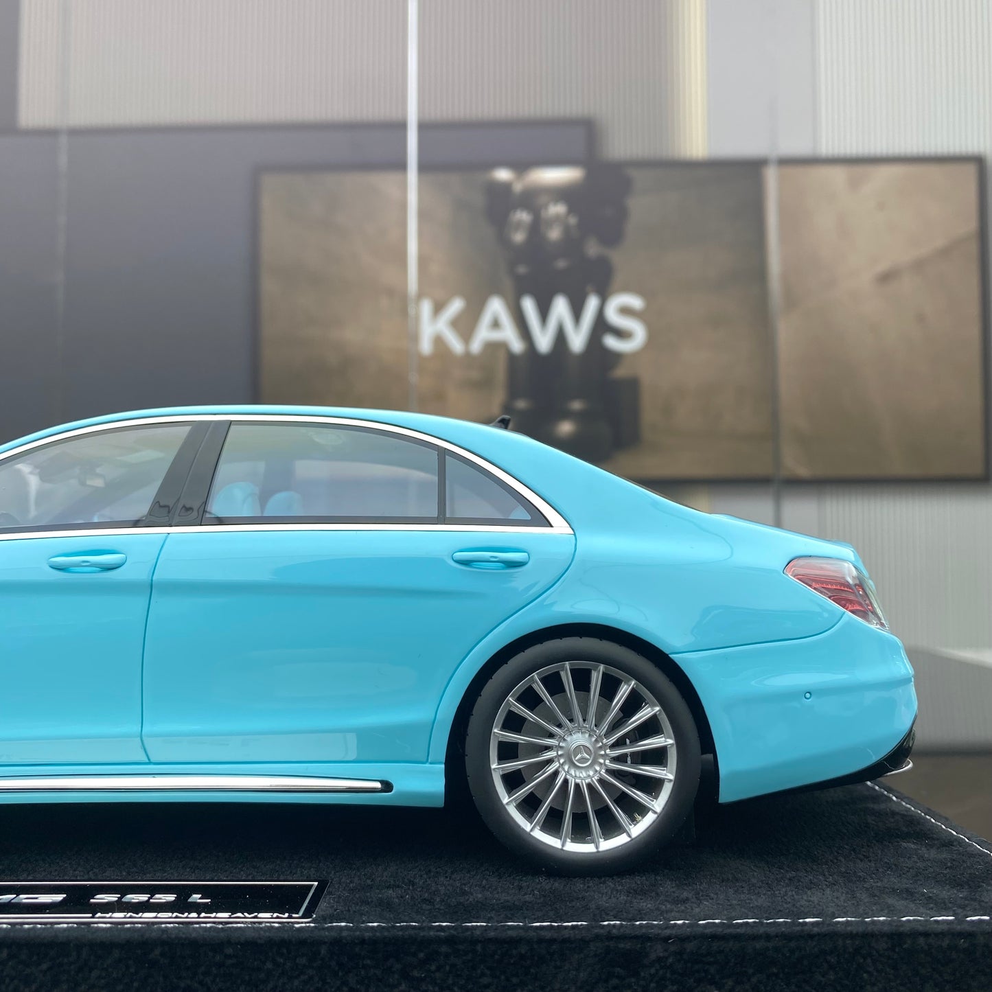 Modelo de coche de resina Mercedes-Benz S65L AMG a escala 1/18, adorno para regalo de cumpleaños.