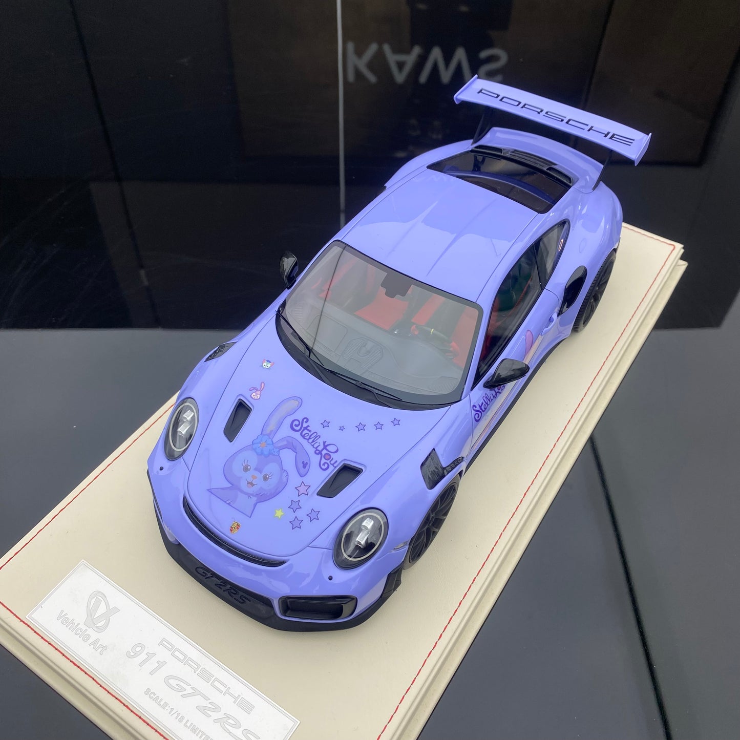 Vehículo Art1/18 Porsche 911 GT2RS Weissach Modelo de paquete