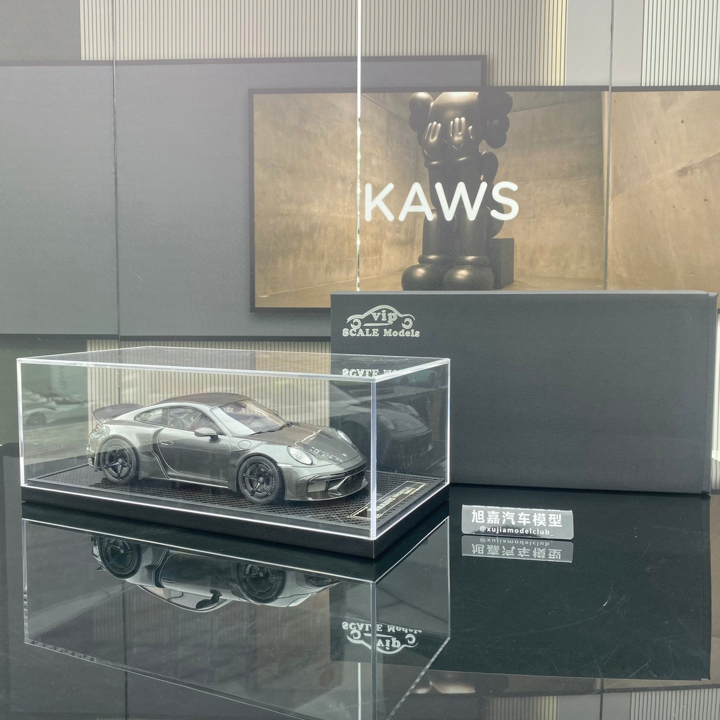 VIP 1/18  Porsche Porsche 911 Brabus Rocket 900R modified version simulation car model
