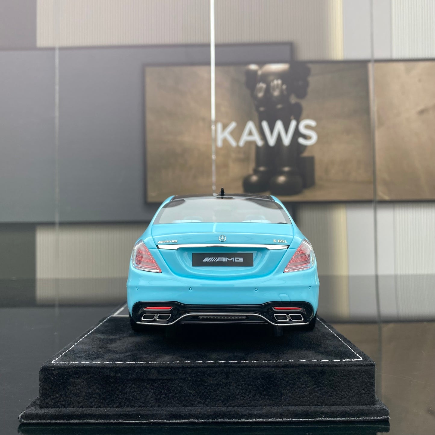 Modelo de coche de resina Mercedes-Benz S65L AMG a escala 1/18, adorno para regalo de cumpleaños.