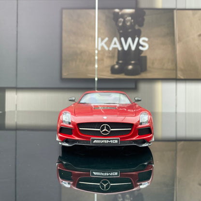 MINICHAMPS 1/18 Mercedes-Benz AMG SLS Black Series Aleación roja Modelo de coche de simulación totalmente abierto Colección de adornos