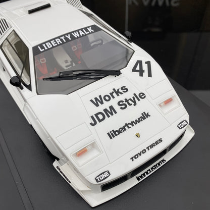 TOPSPEED 1/18 Lamborghini Countach LB-WORKS White Simulation Car Model