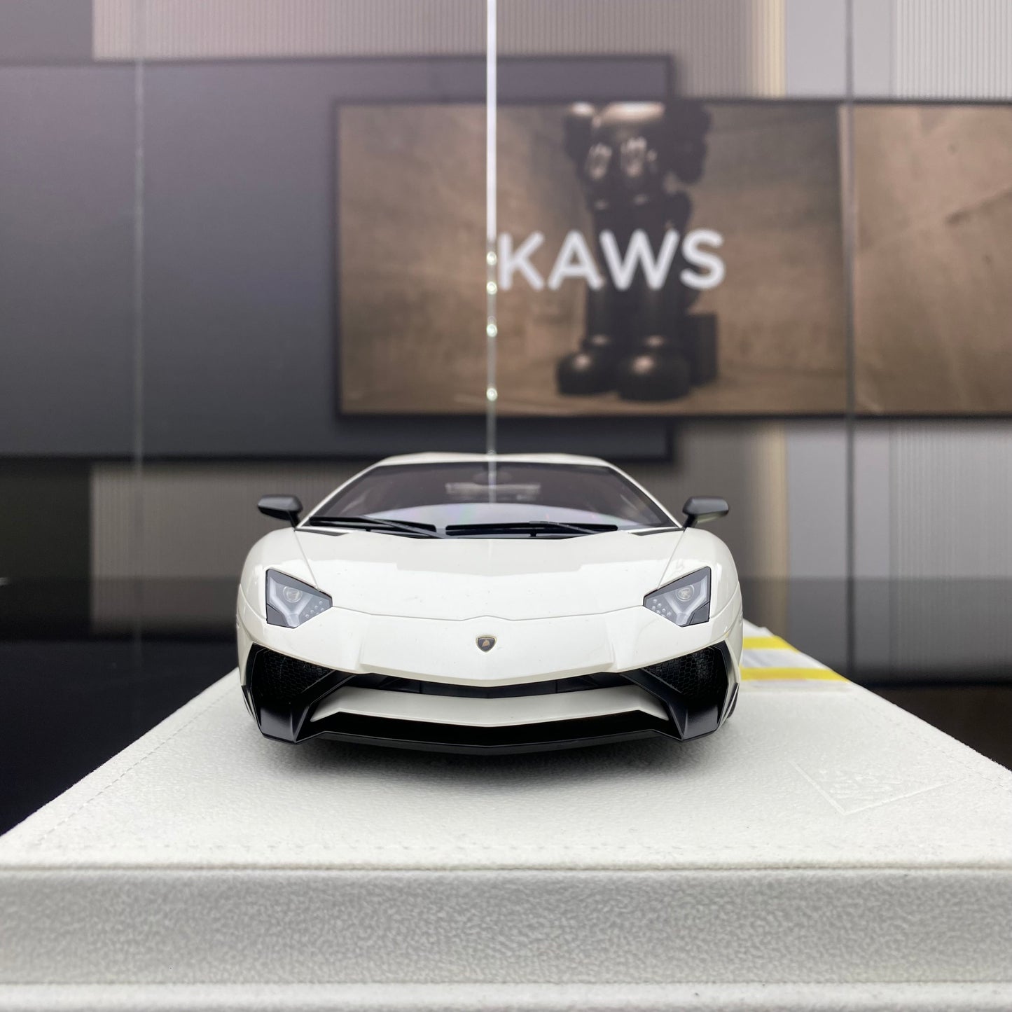 MAKE UP 1/18 Lamborghini Aventador LP750-4 SV limited edition car model