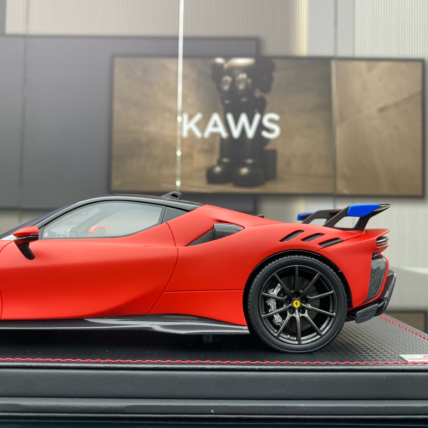 Ferrari SF90 XX Stradale, edición limitada, modelo coleccionable, escala 1/18
