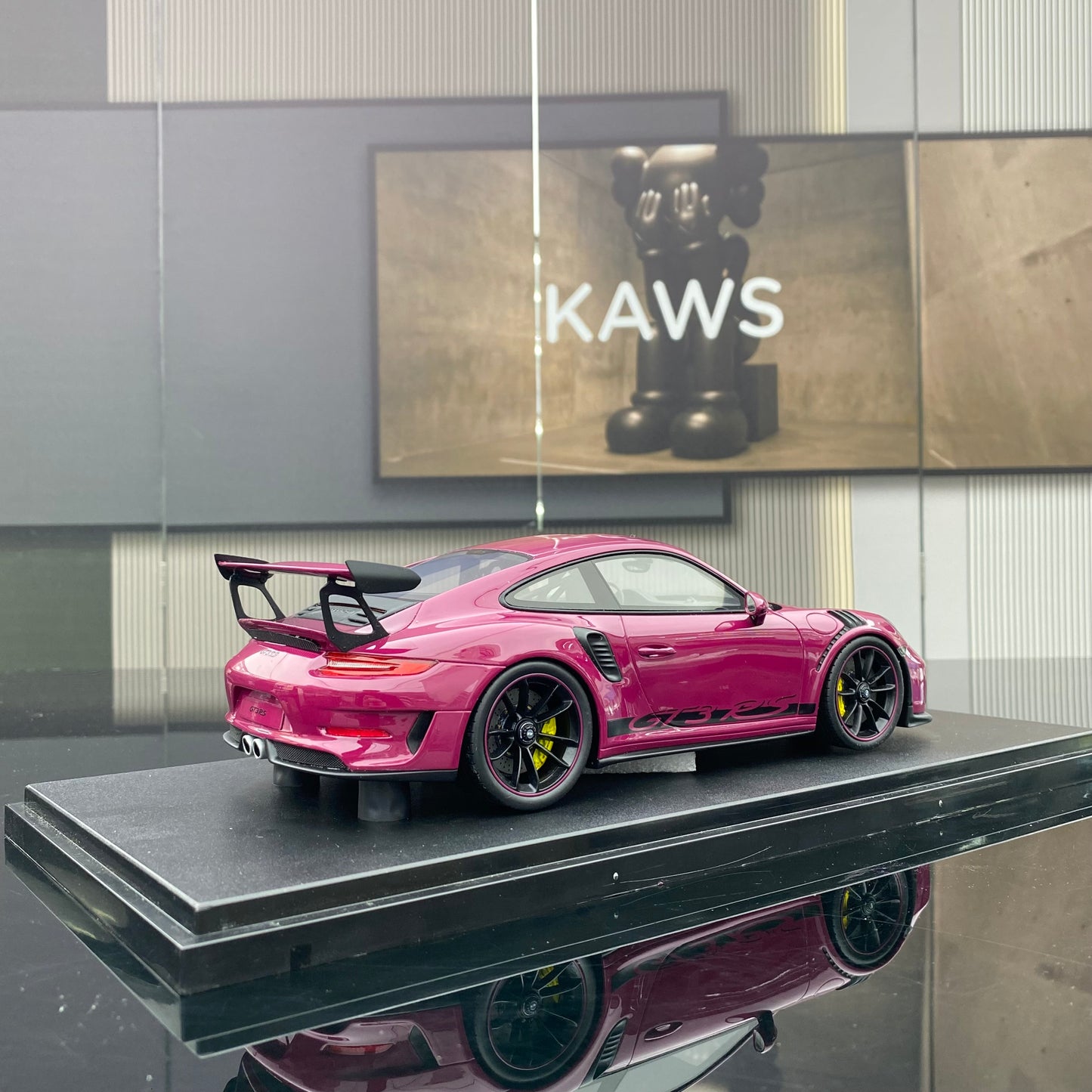 GT Spirit 1/18 Porsche 911 (991.2) GT3RS Simulation Car Model