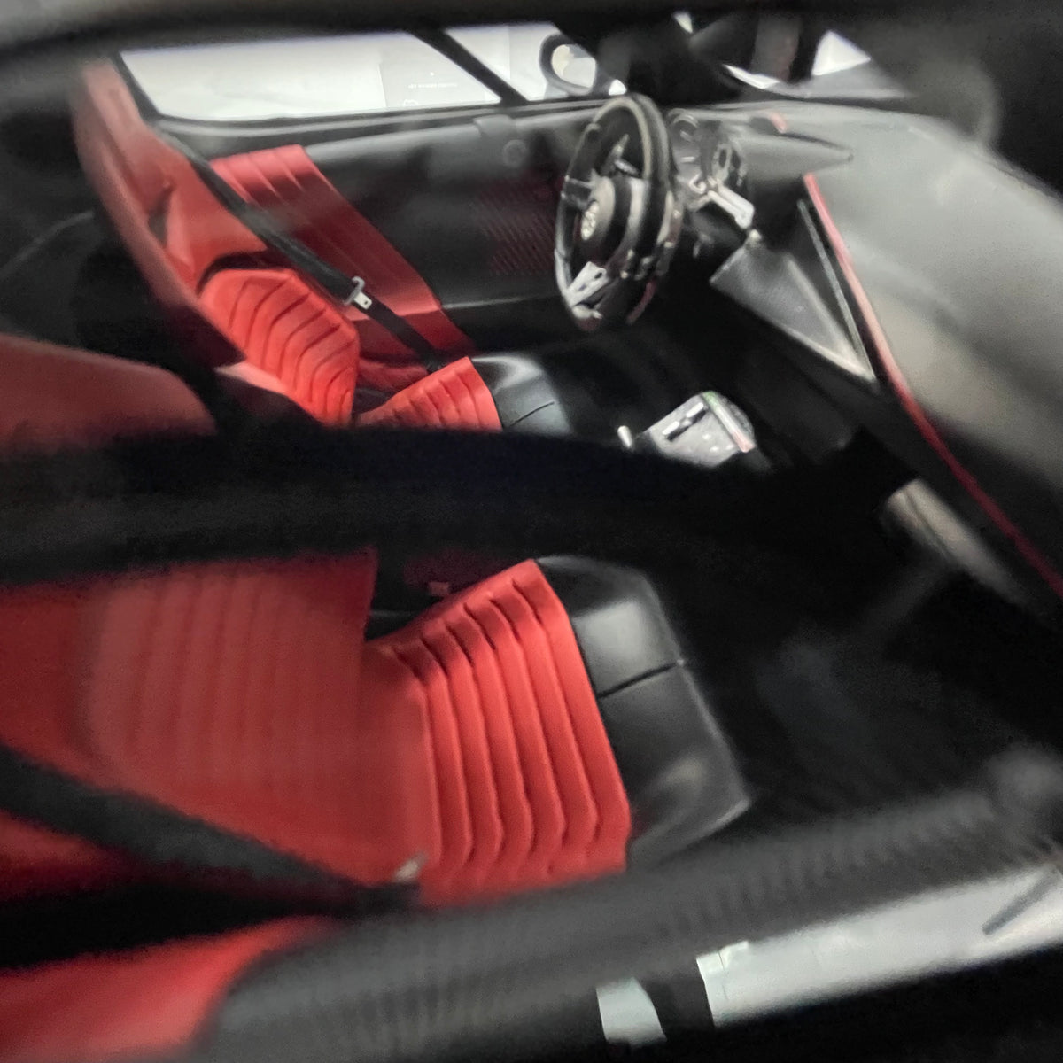 BBR 1/18 Alfa Romeo 33 Stradale Matte Black Carbon Fiber P18264GCH