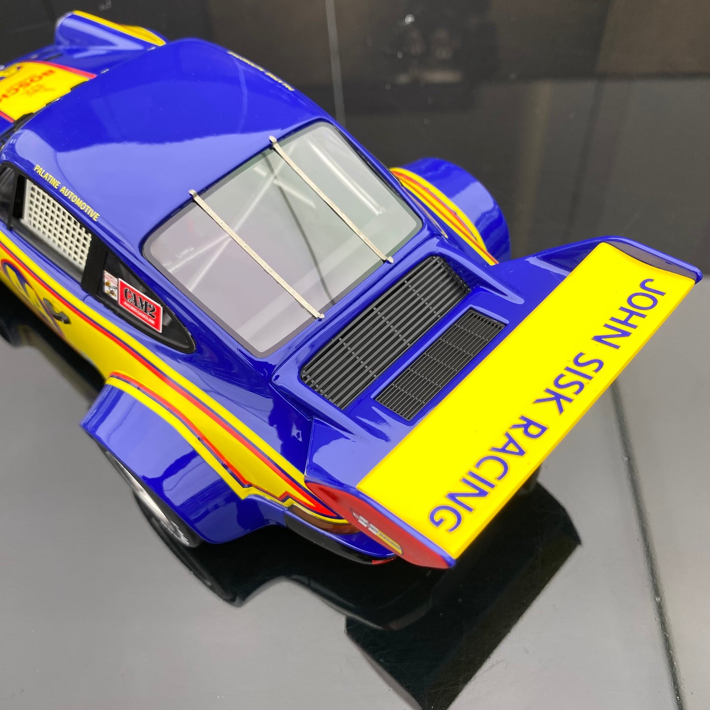 TOPSPEED 1/18 Porsche 934.5 blue and yellow painting simulation car model collection ornaments