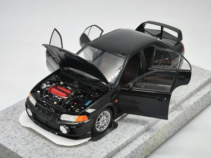 MOTORHELIX 1/18 Mitsubishi EVO All-Opening Alloy Car Model