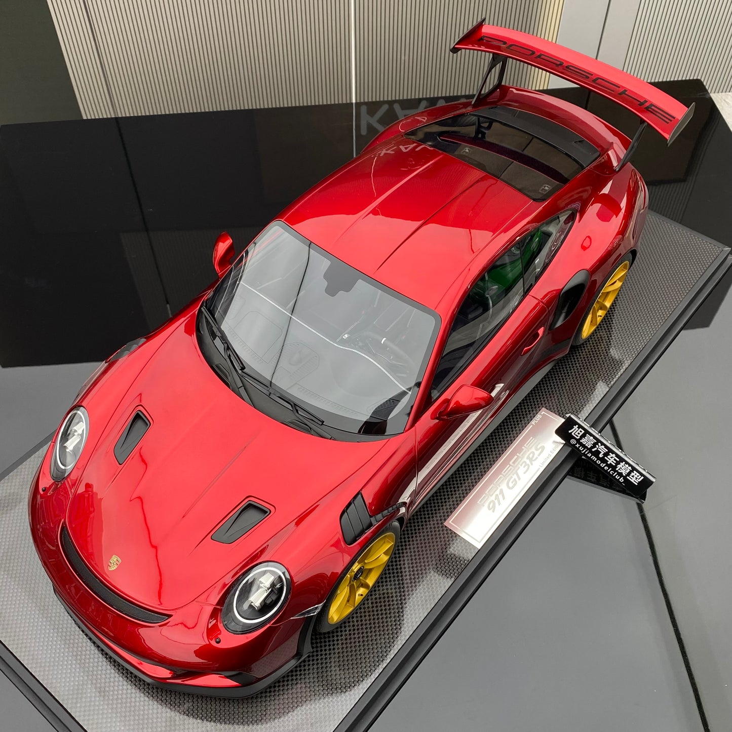 DM 1/8 Porsche 911 GT3RS high-end ornamental resin limited edition car model