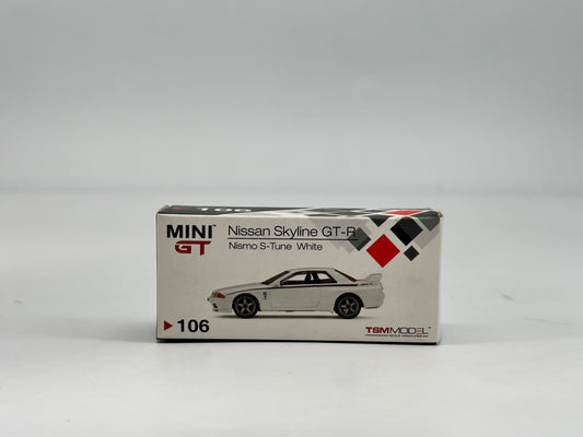 MINIGT 1/64 Nissan GTR R32 White Alloy Car Model MGT094