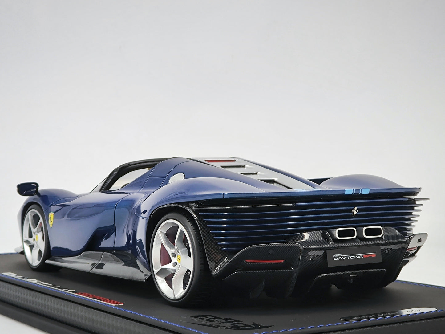 BBR 1/18 Ferrari sp3 Abu Dhabi blue with flower pattern limited edition car model P18214F1
